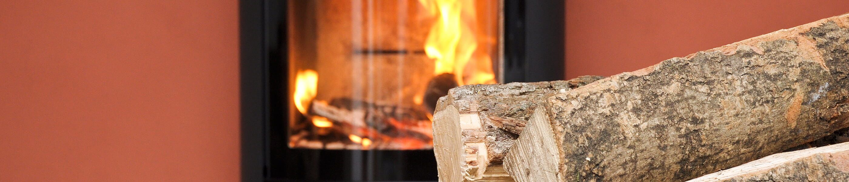 Kamin in Ferienunterkunft – Urlaub zum Wohlfühlen